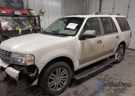 2008 Lincoln Navigator z USA, uszkodzony, nr VIN 5LMFU28568LJ07924